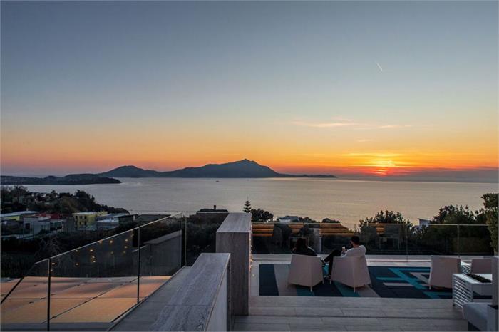 Ristorante con vista panoramica Napoli: per coppie, amici e famiglie