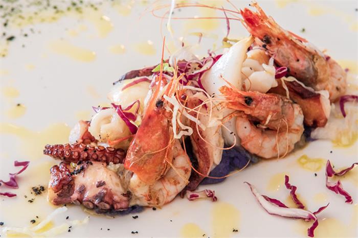 Dove mangiare pesce fresco a Monte di Procida, Bacoli e Napoli: 3 piatti da provare assolutamente