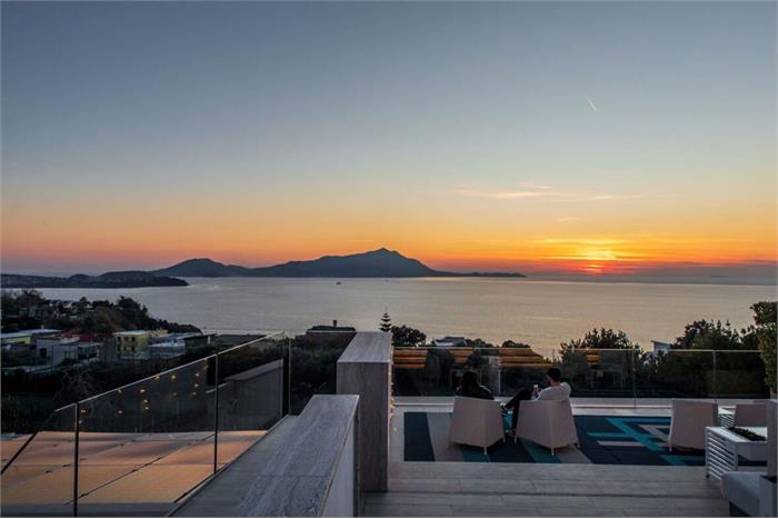 Ristorante con vista panoramica Napoli: per coppie, amici e famiglie